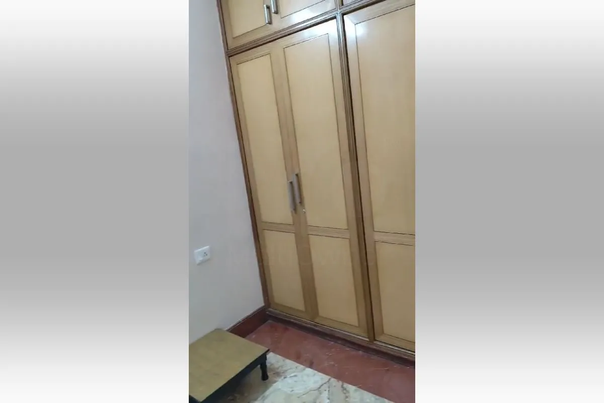1 Roomset in Dwarka