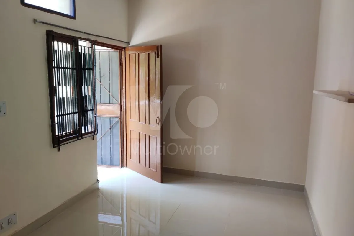 Semi Furnished 2 BHK