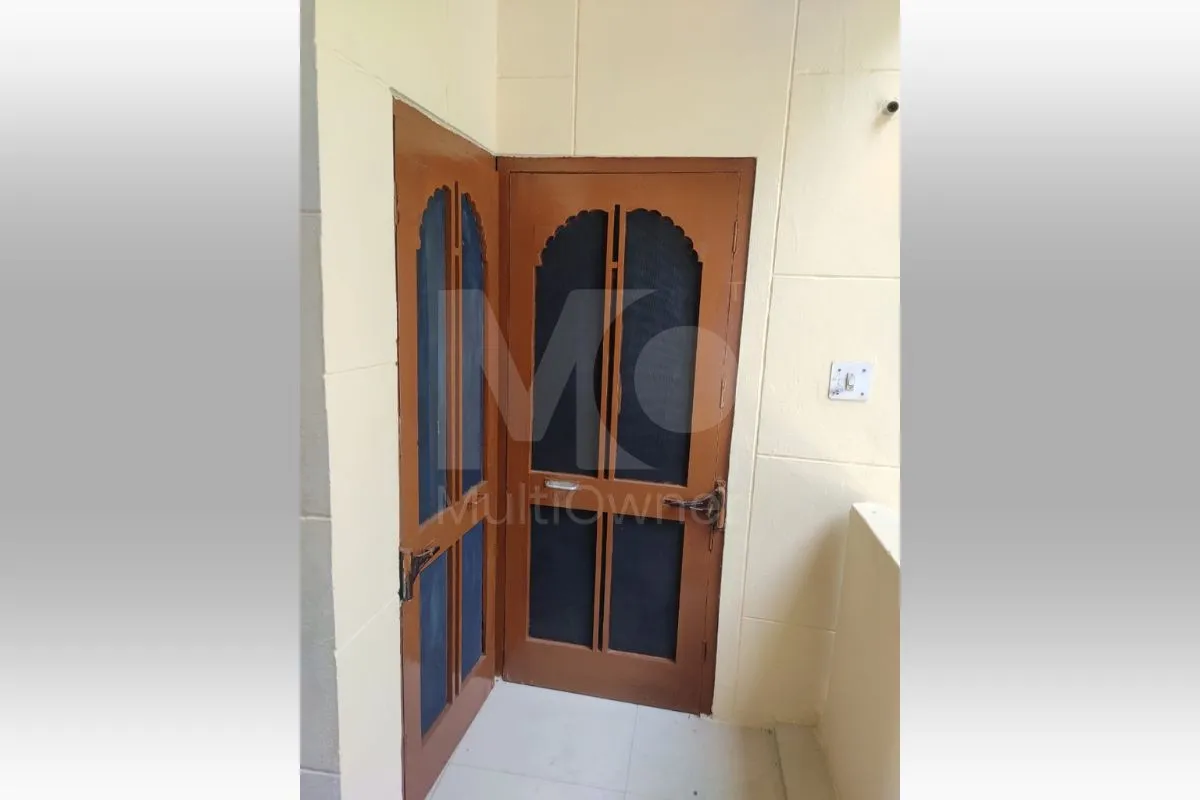 Semi Furnished 2 BHK