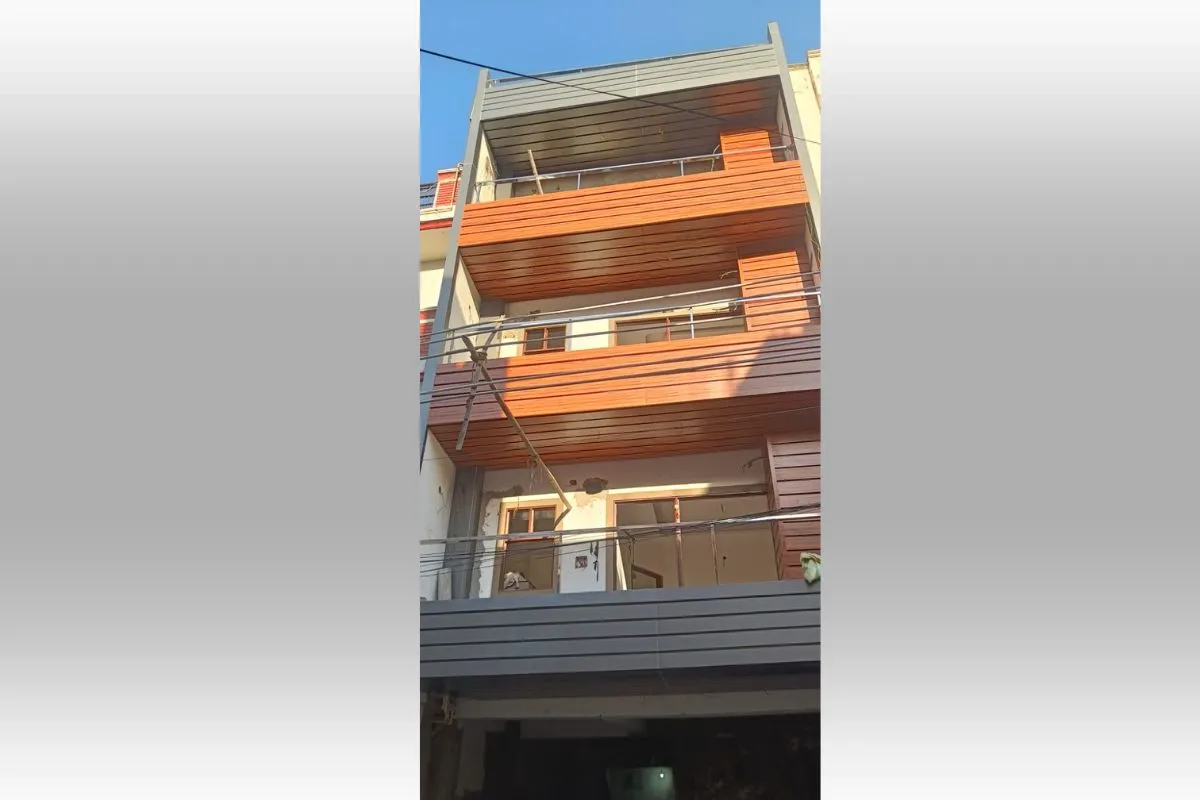 9 BHK in Ghaziabad