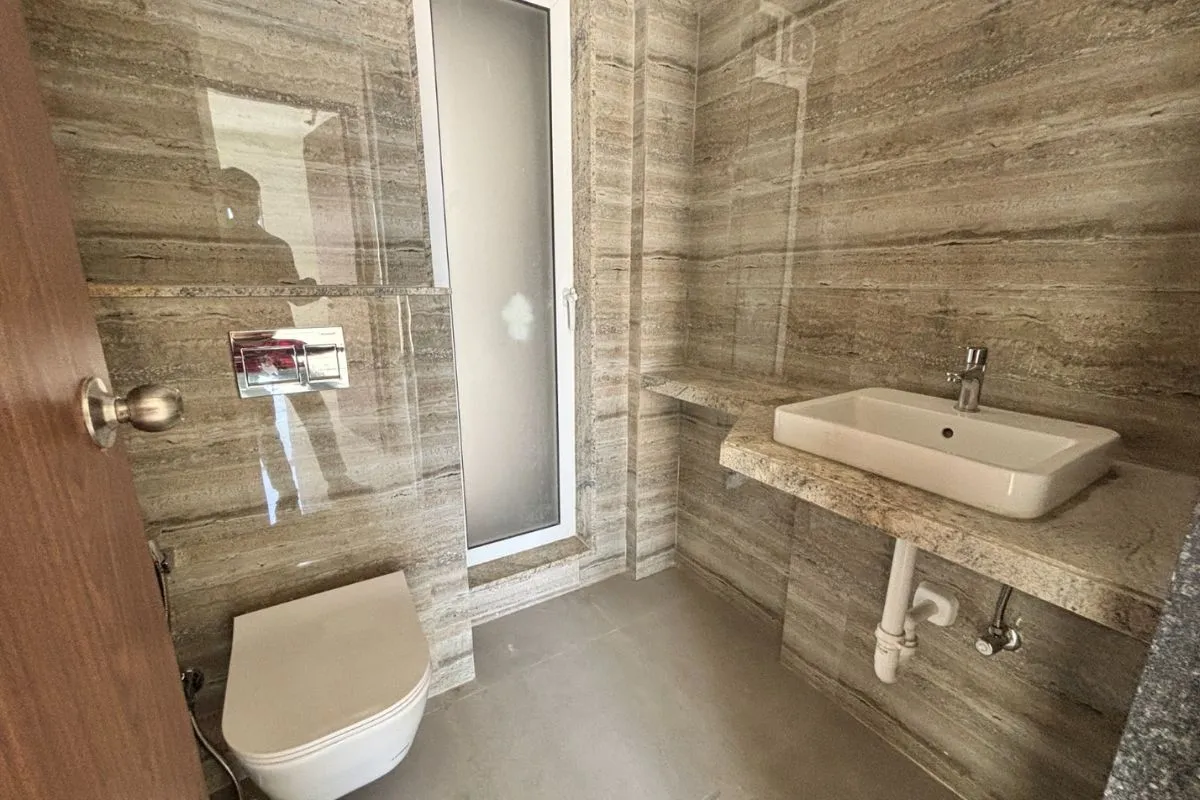 Apartment in Thane