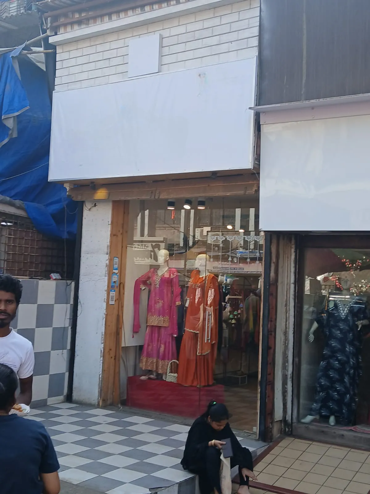 Shop in Mumbai