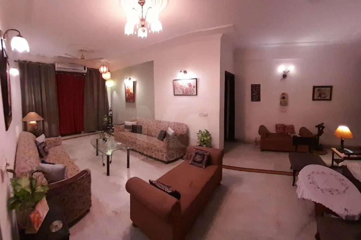 4 BHK in Noida