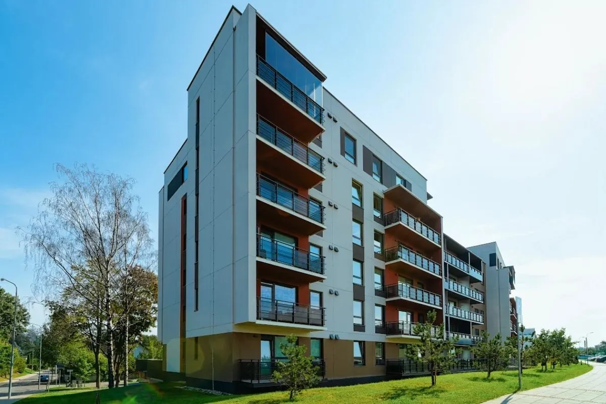 2 BHK in Vile Parle West