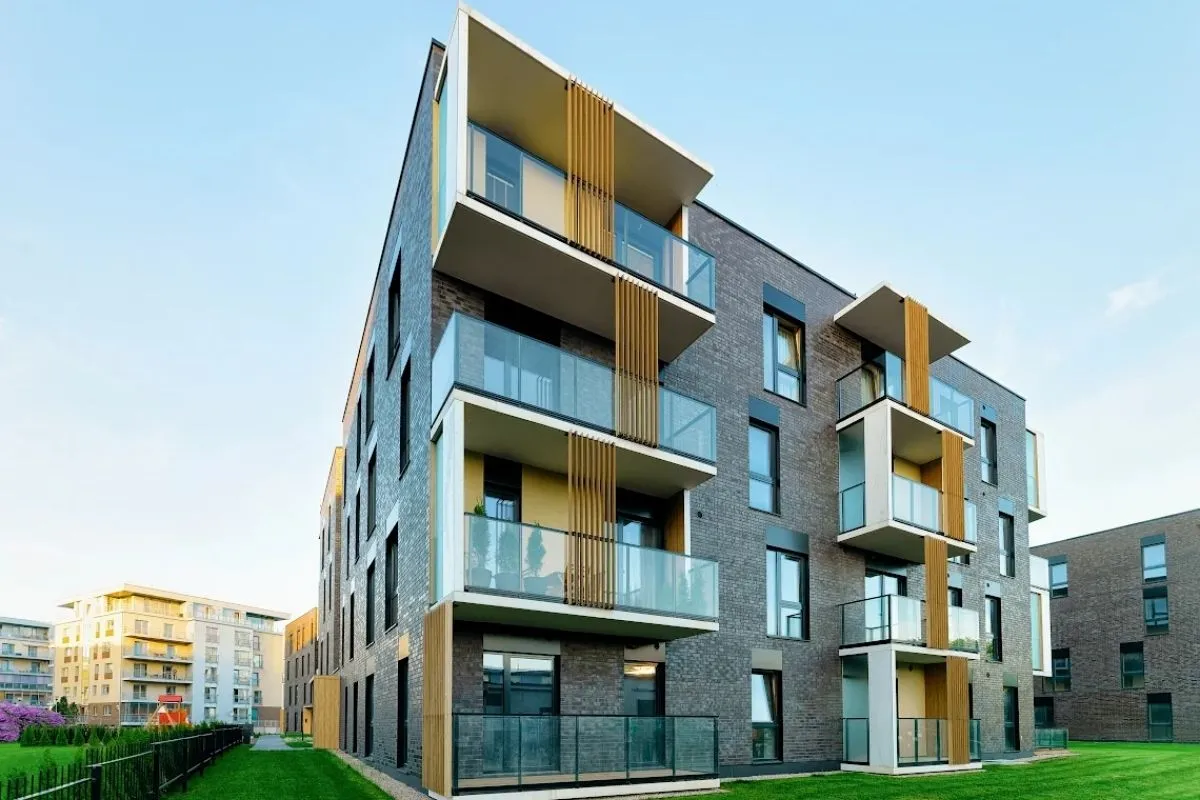 3 BHK in Kandivali West