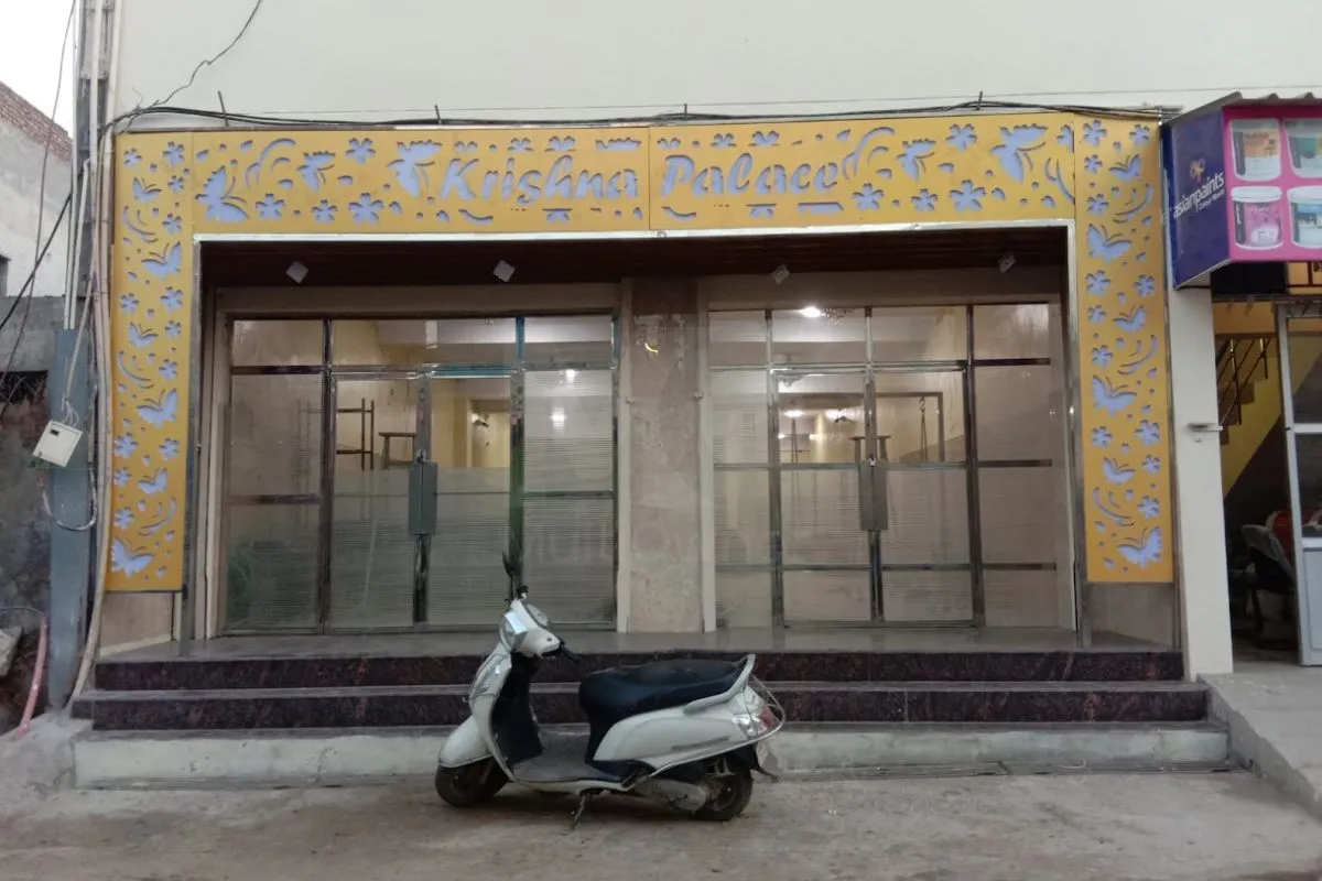 Showroom in Bhiwani