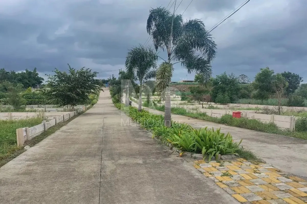 Plot in Pune 