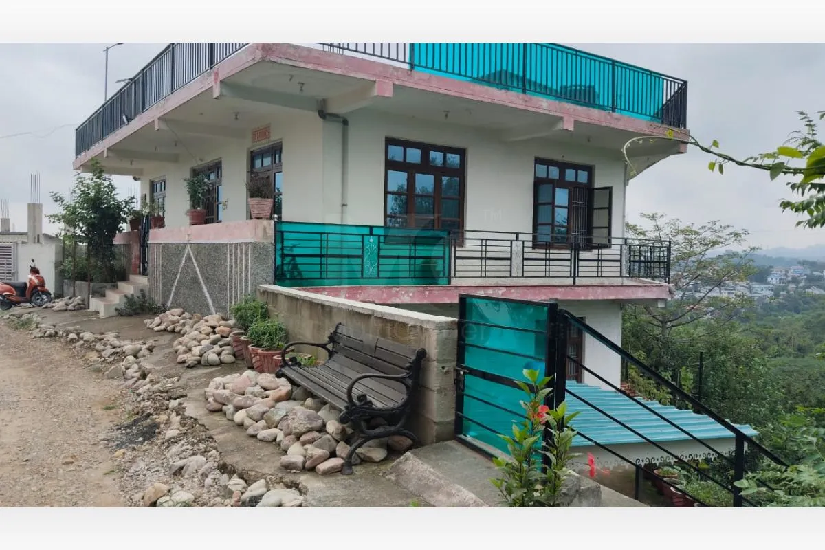 5 BHK House in Hamirpur