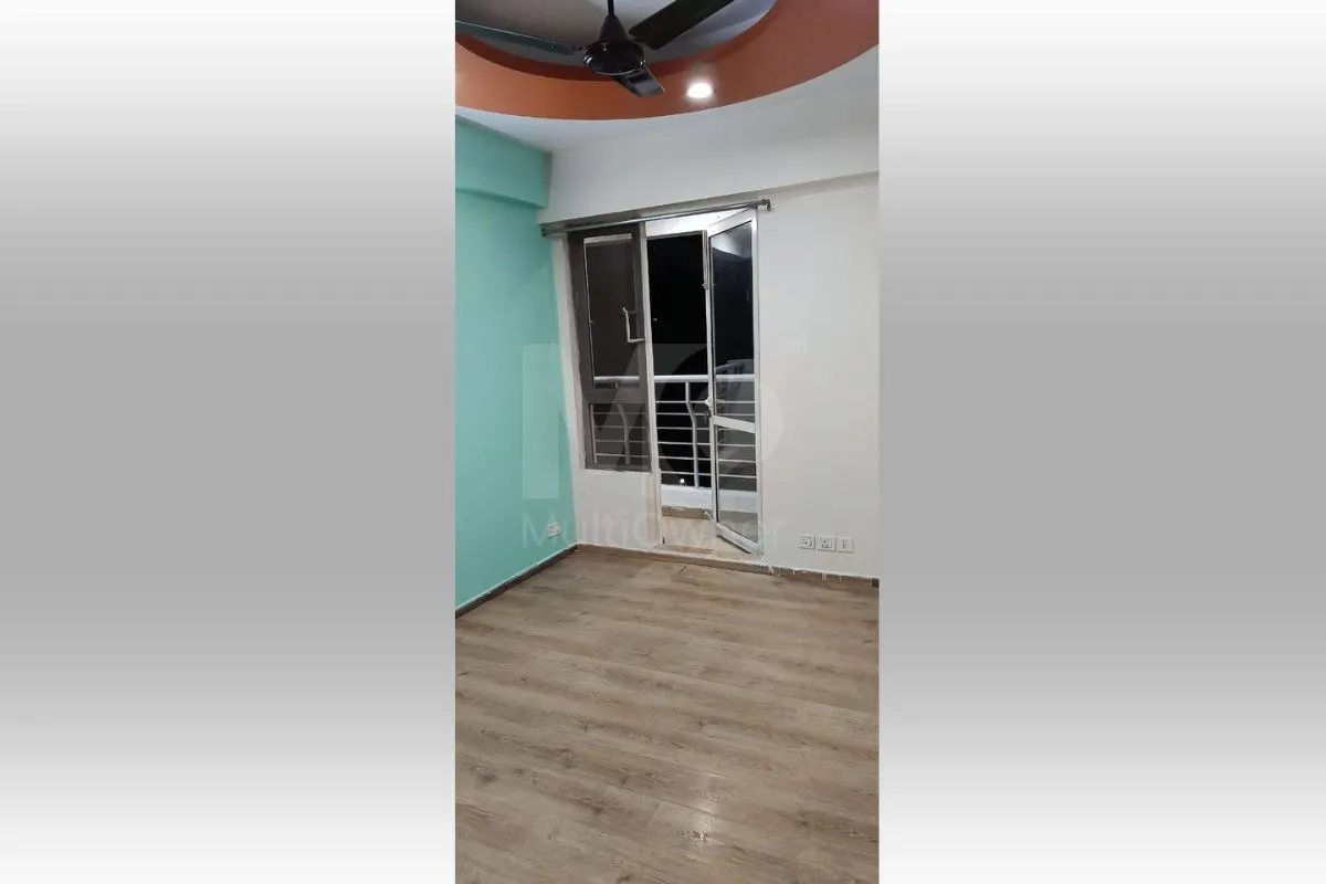  4 BHK in Noida