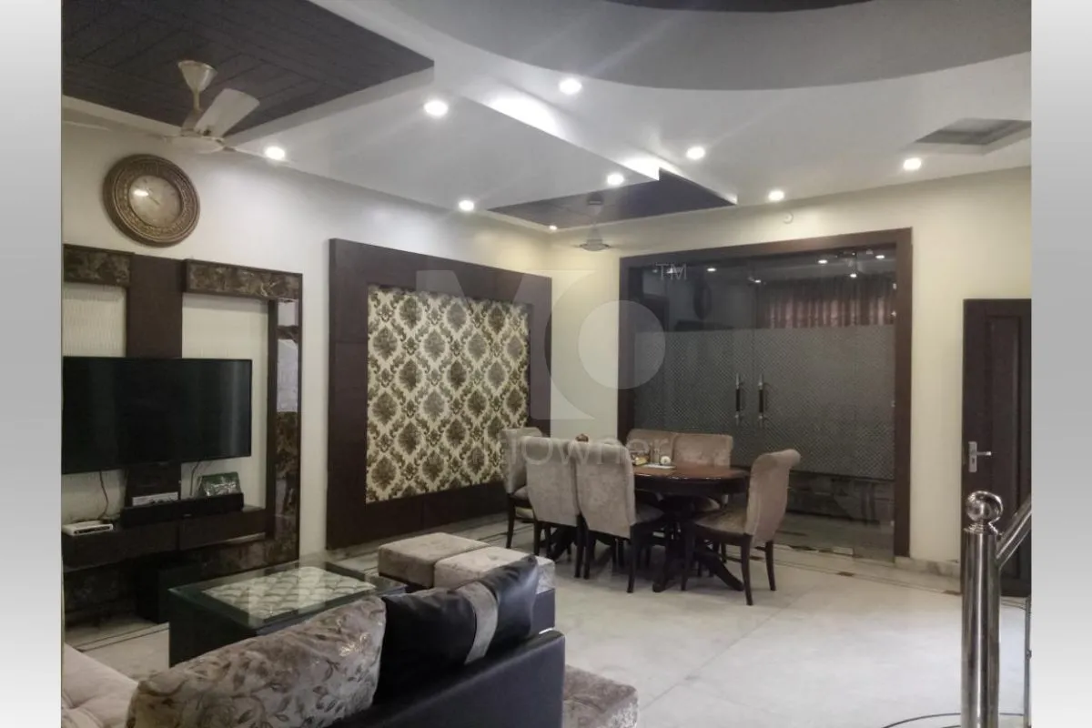 5 BHK House in Jalandhar