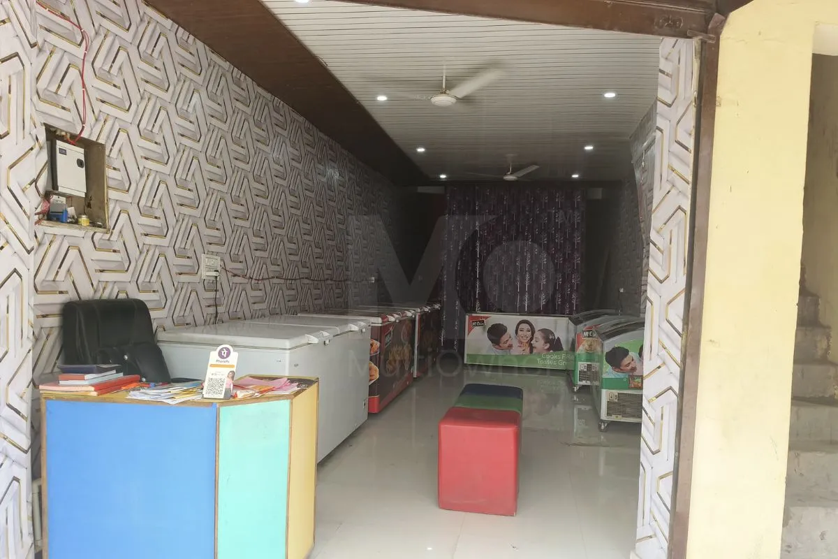 House and Shop in Zirakpur