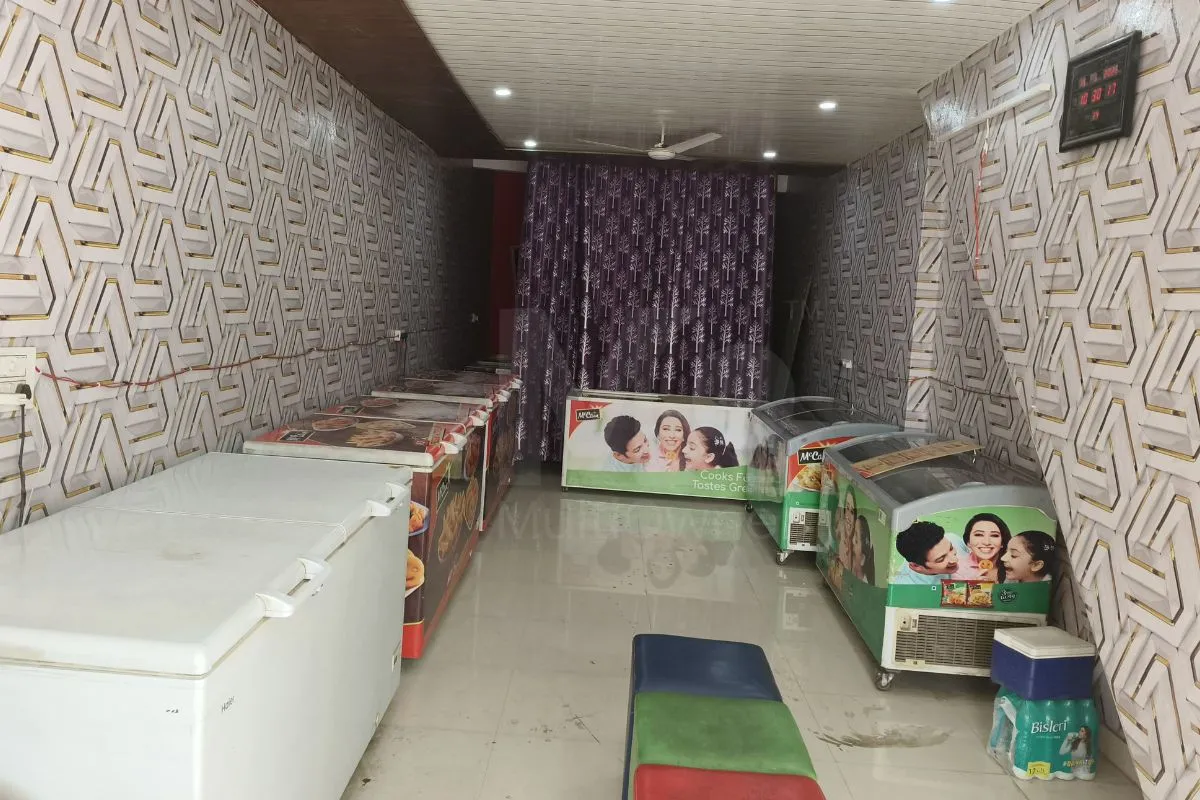 House and Shop in Zirakpur