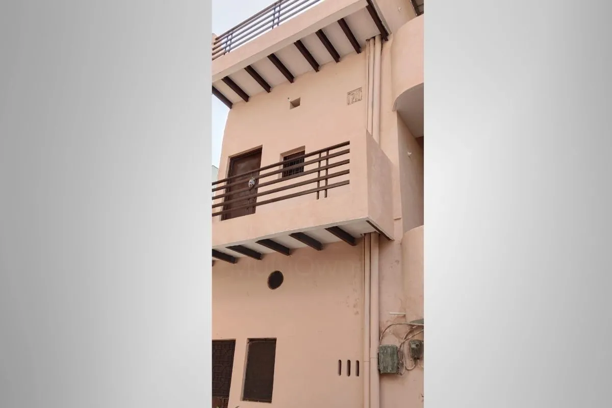 2 Roomset House in Delhi