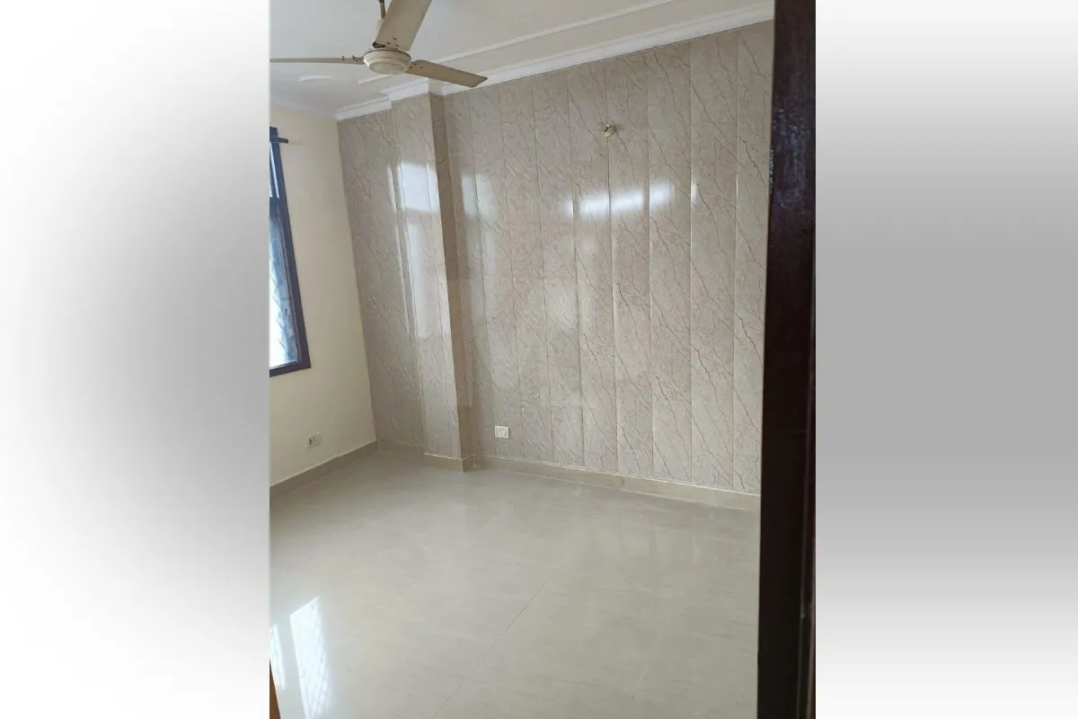 2 BHK in Begumpur