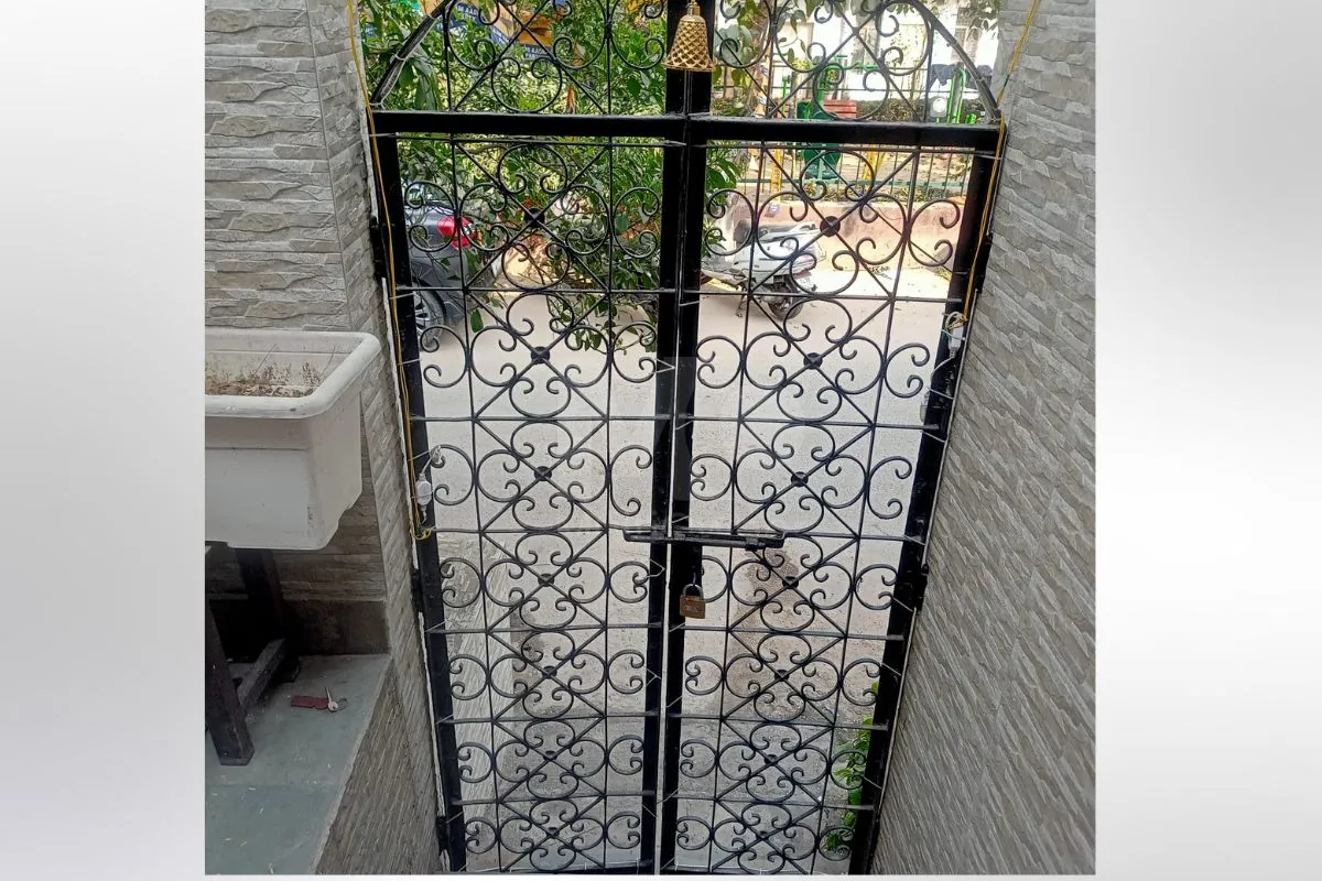  2 BHK Apartment in New Delhi