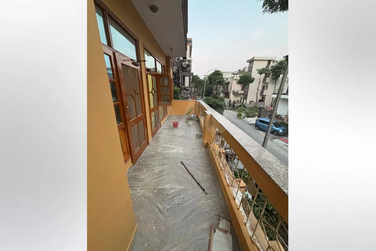 Independent Floor in Noida 
