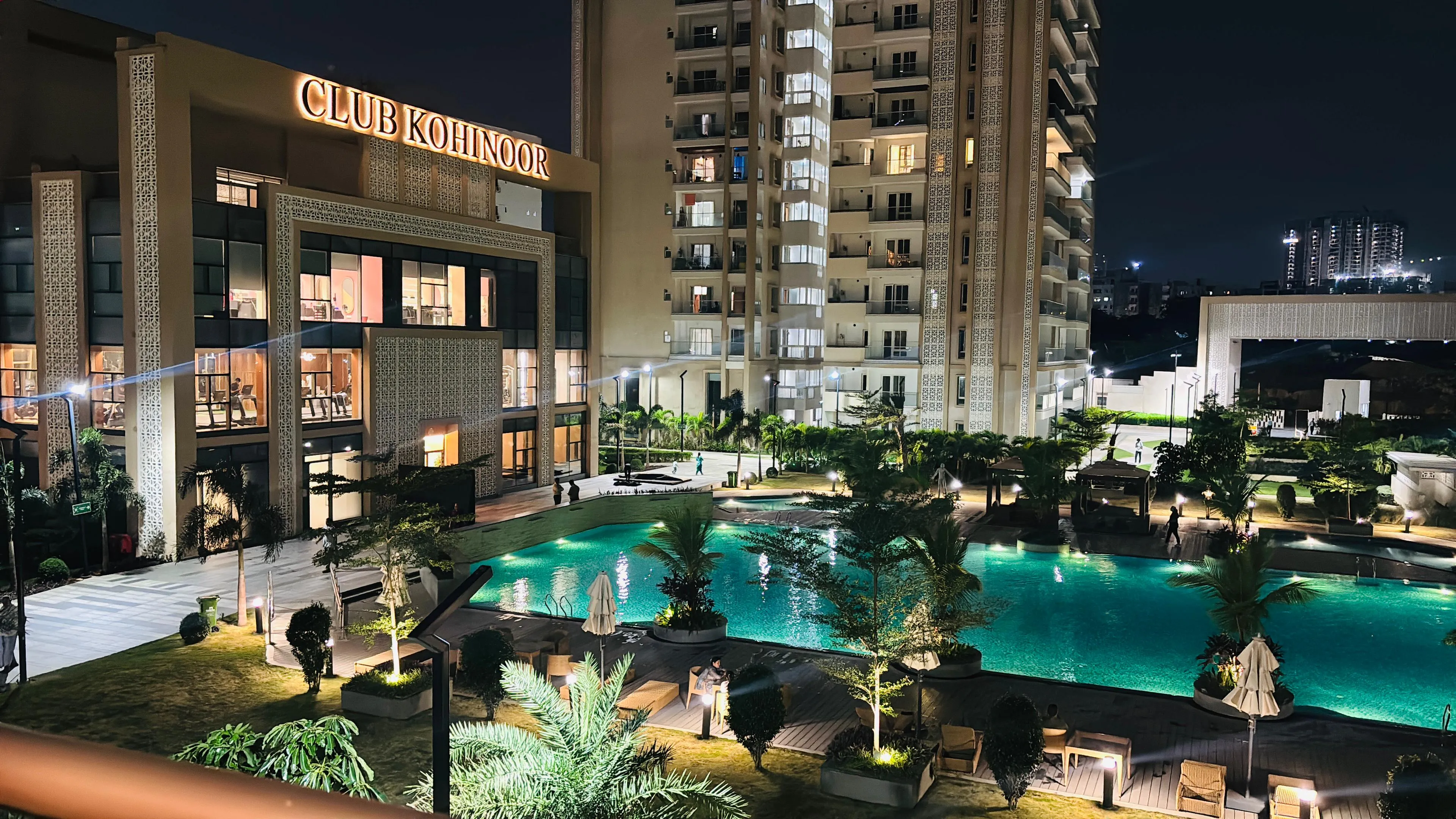 4 BHK Flat in Hyderabad