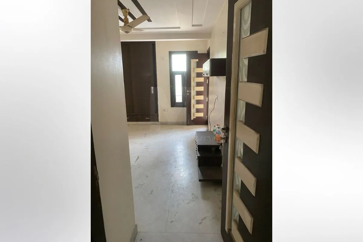 3Bhk Independent Floor in Delhi