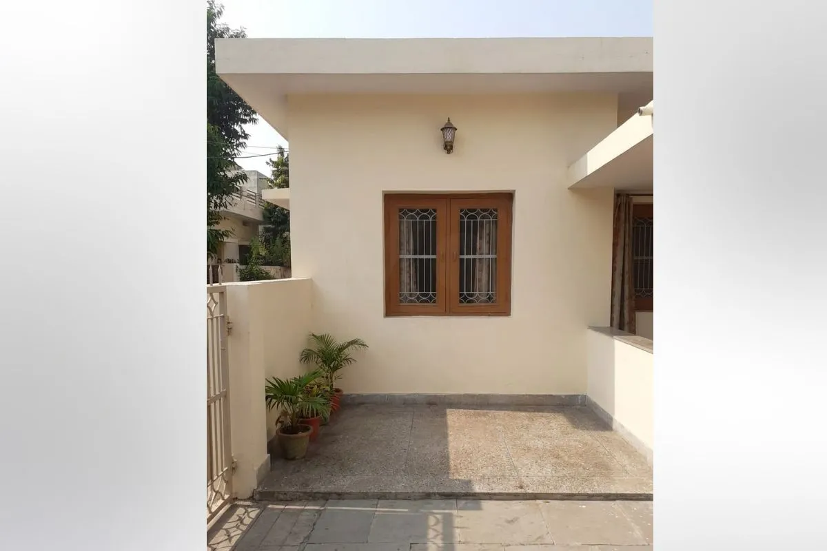 1 BHK in Gaziabad Sector 2