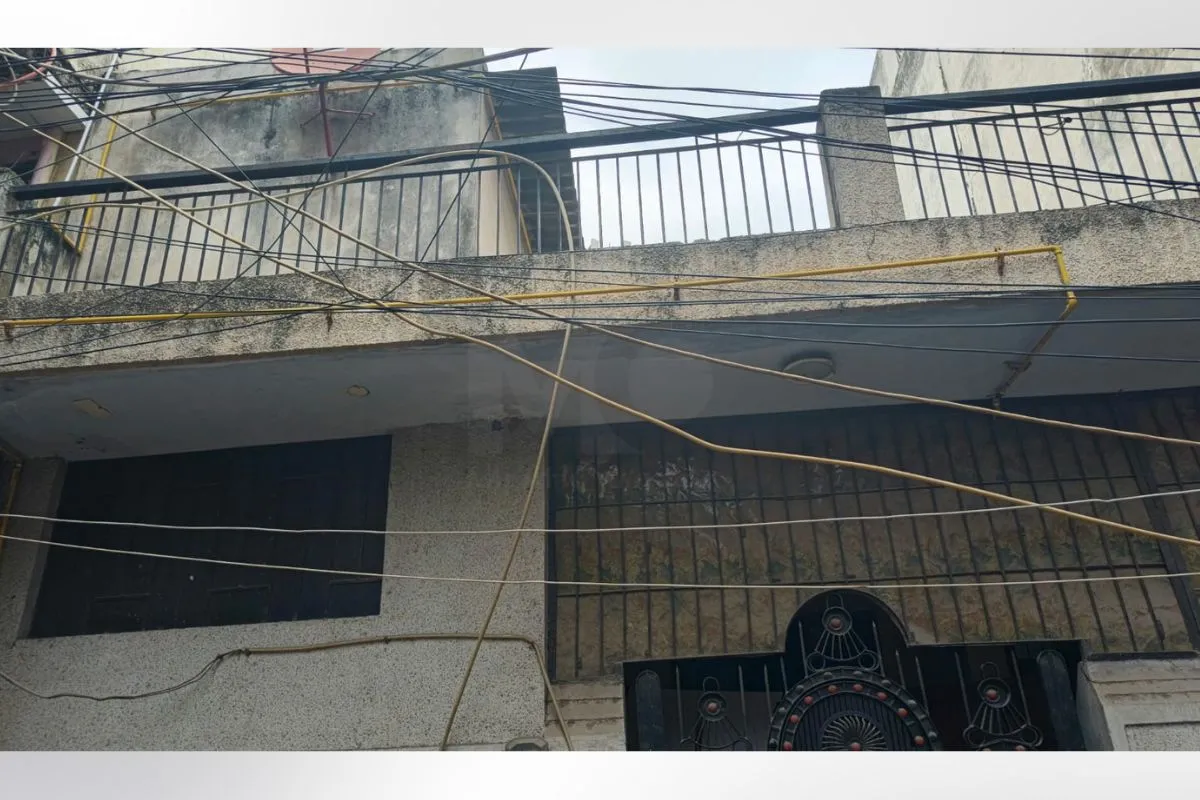 House in Uttam Nagar
