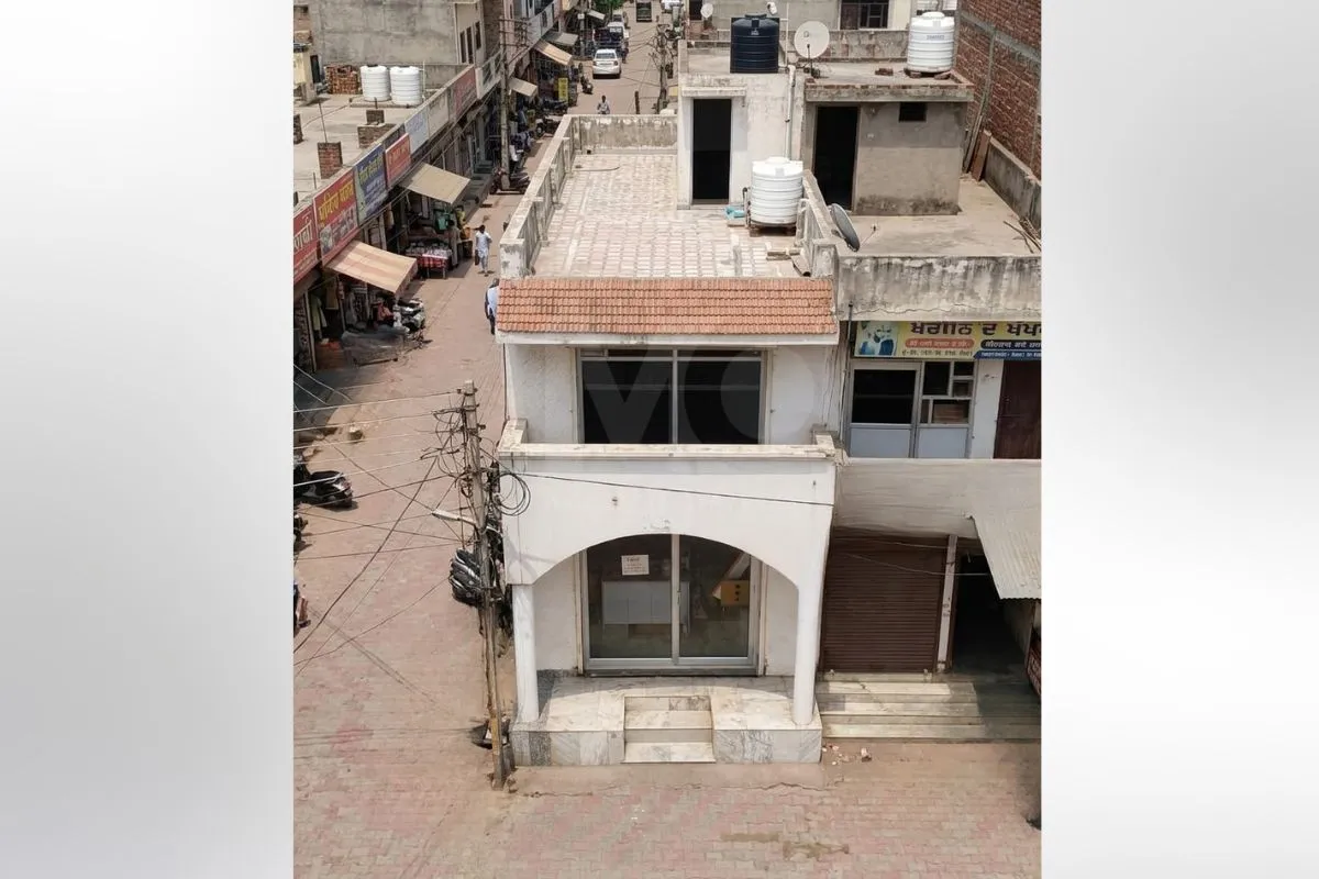  Commercial Shop in Sector 62 