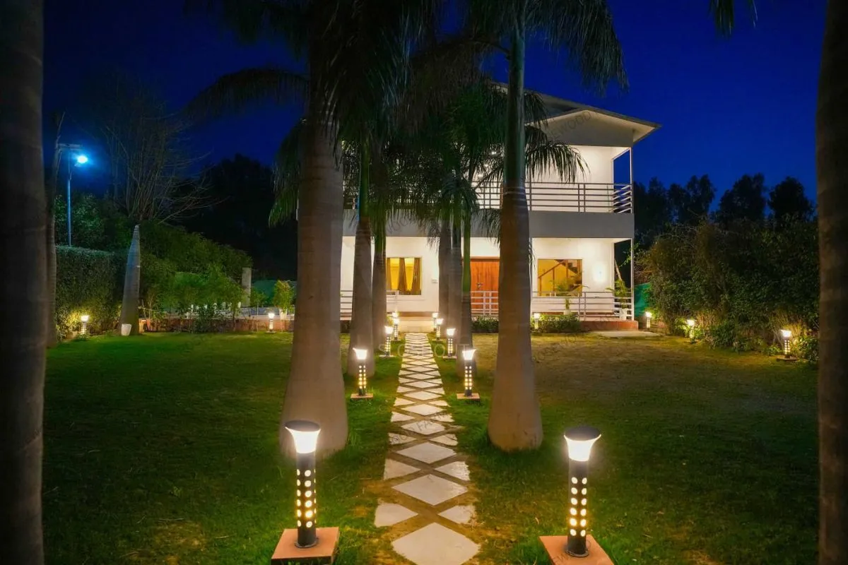 Farmhouse for Rent in Noida
