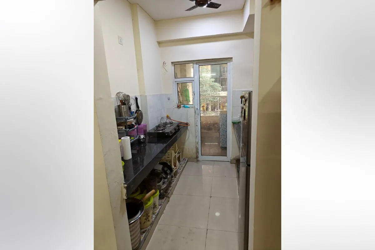 Flat in Sector 16, Greater Noida