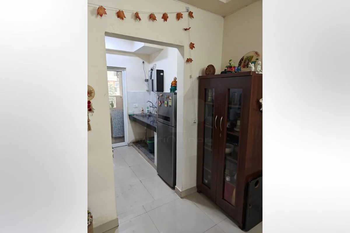 Flat in Sector 16, Greater Noida