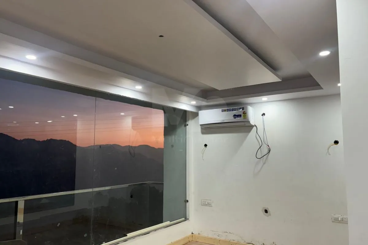 Hotel for Sale in Solan