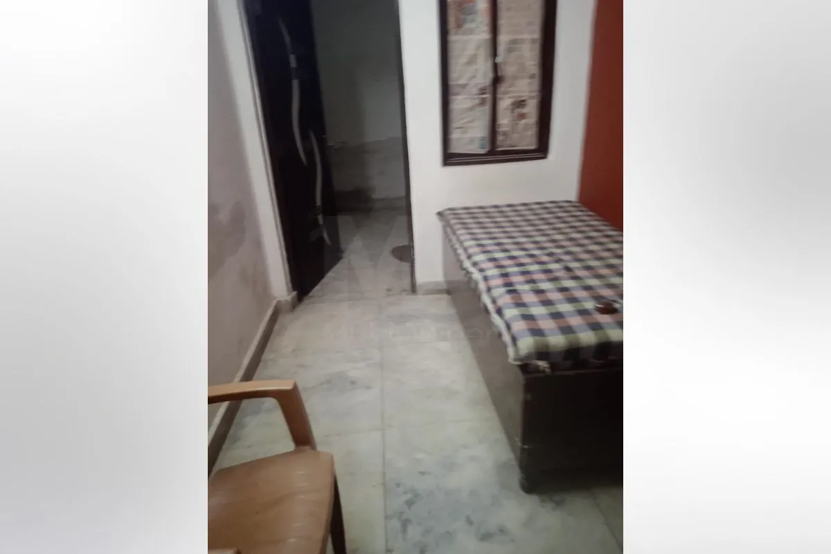 Apartment for rent in kalkaji depot