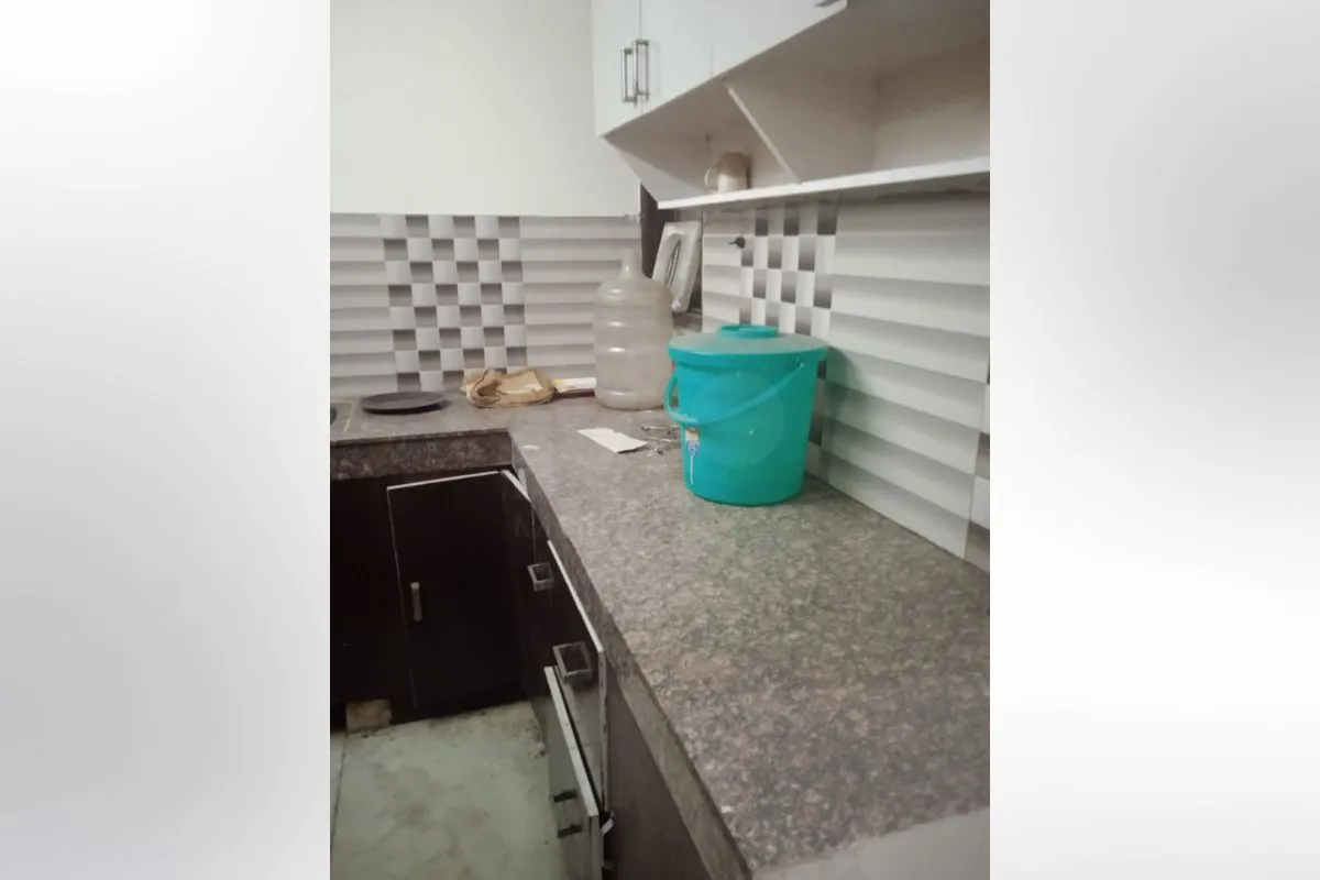 Apartment for rent in kalkaji depot