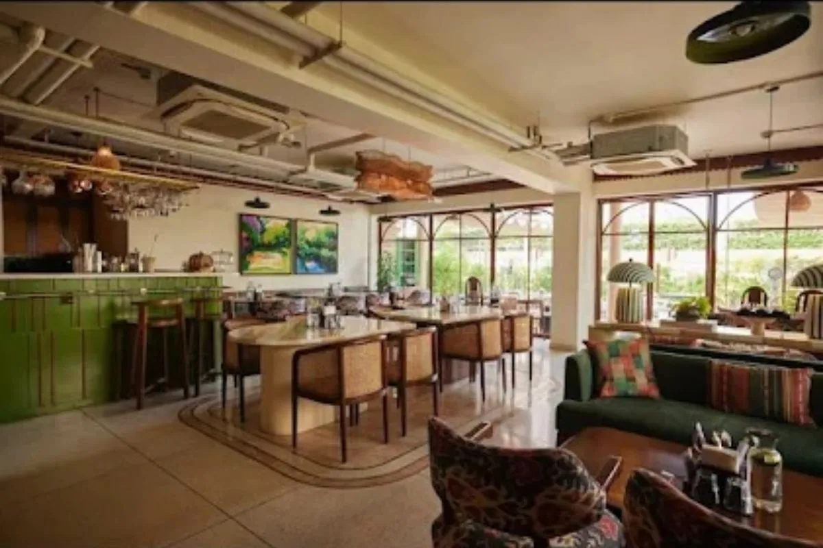 Shop in Elan Miracle