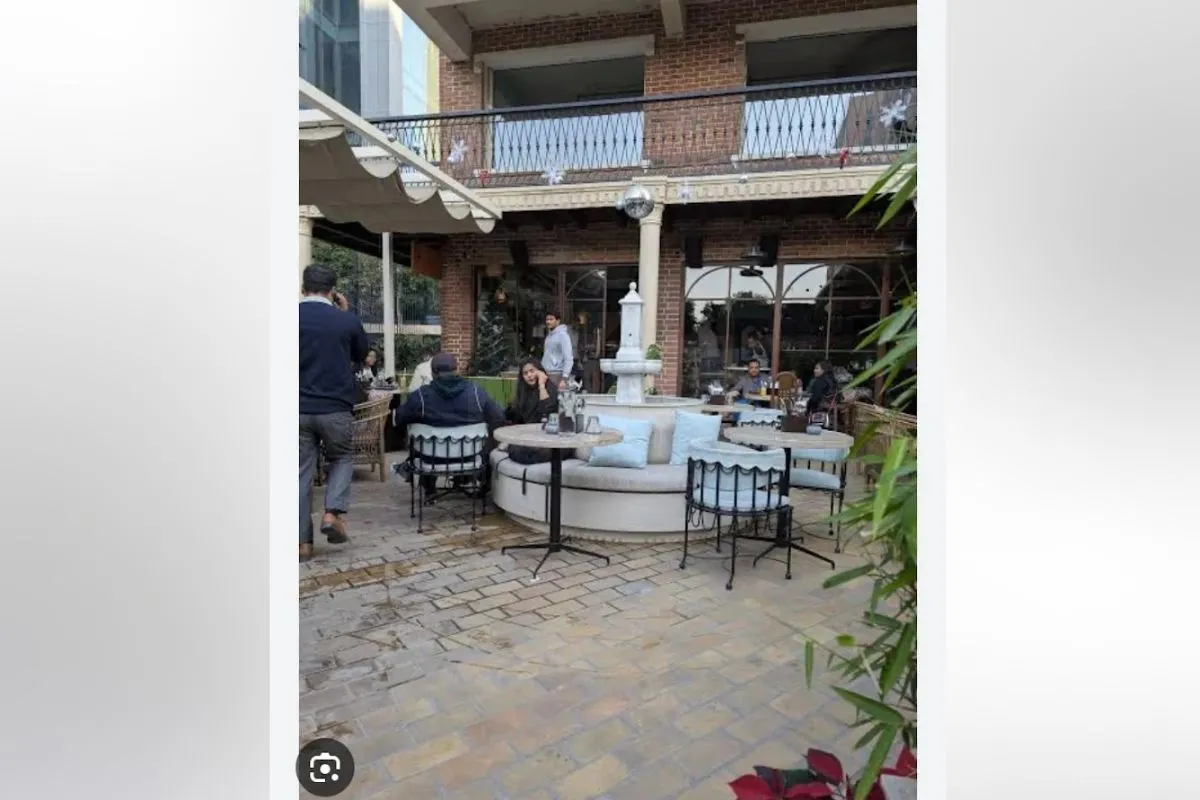 Shop in Elan Miracle