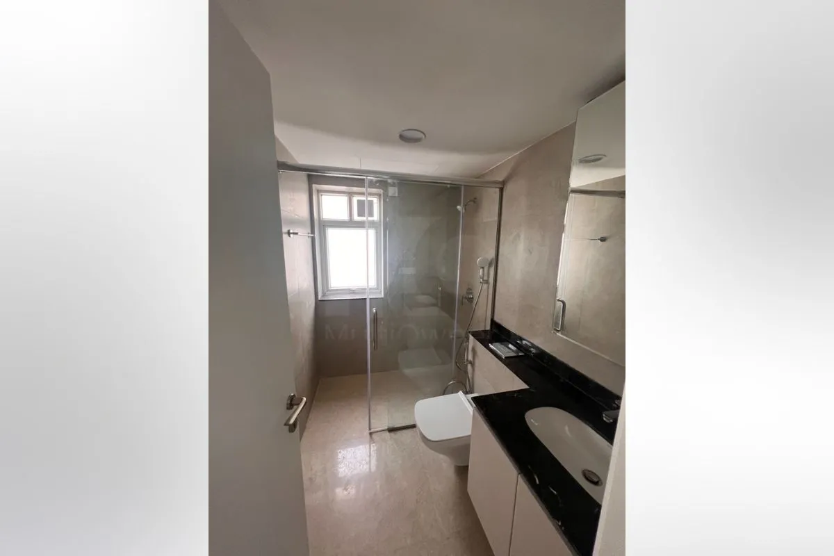 Apartment in DLF One Midtown