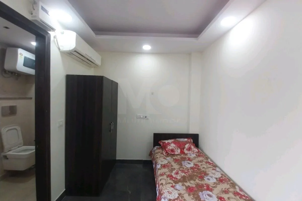 4 BHK Flat in Old Rajinder Nagar