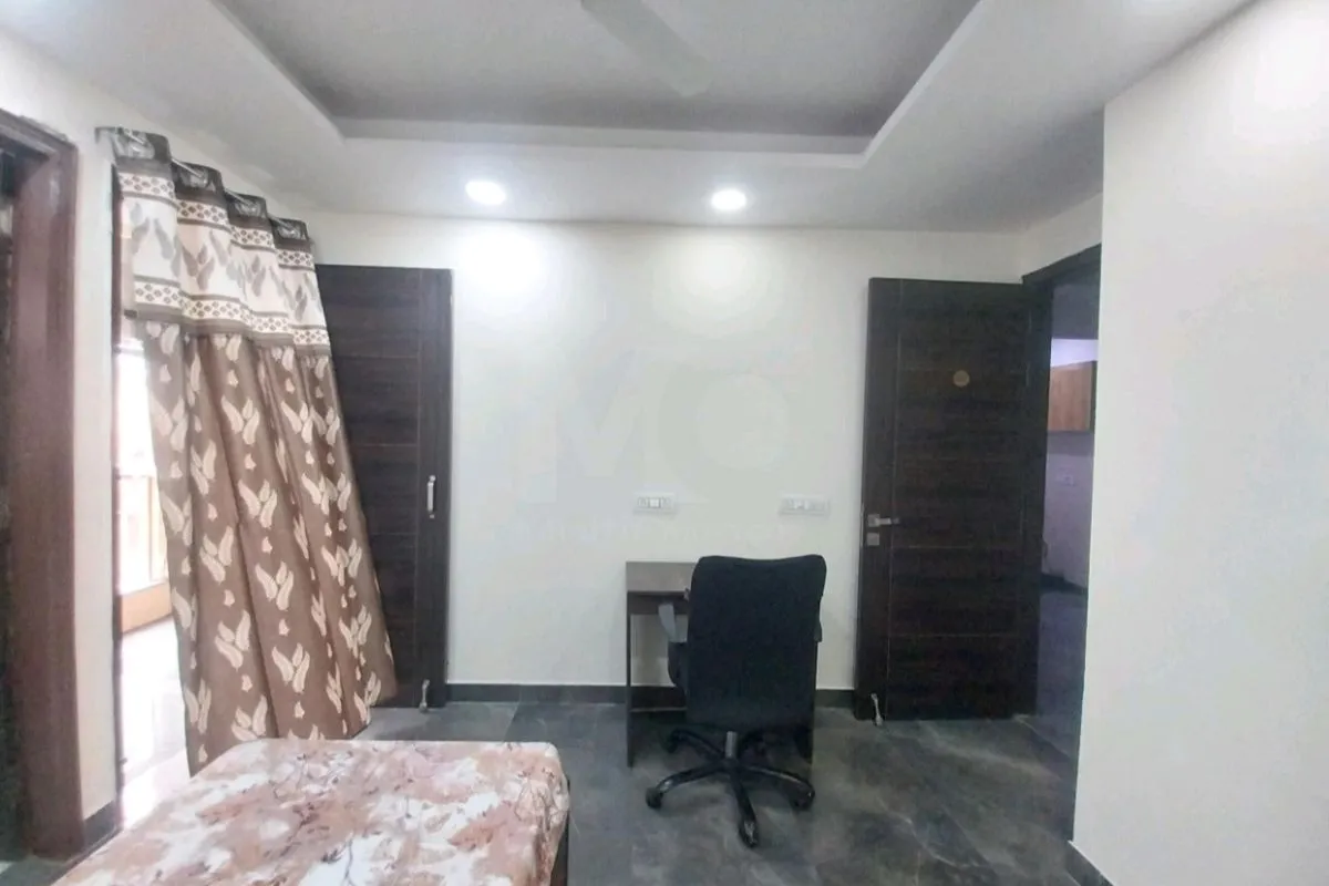 4 BHK Flat in Old Rajinder Nagar