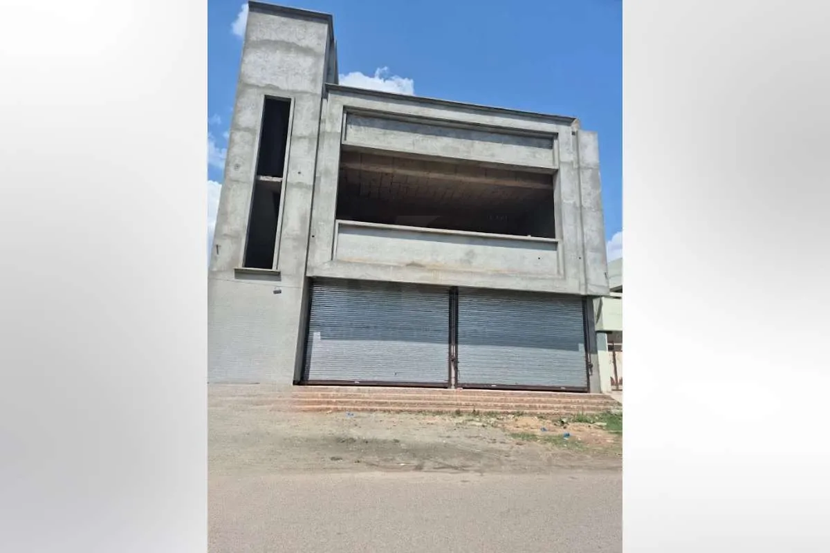 Showroom for Rent in Gandhi Colony