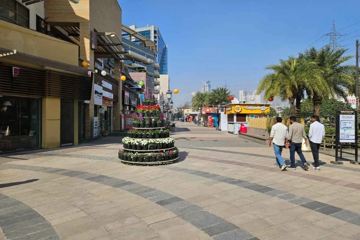 Showroom in Sector 67