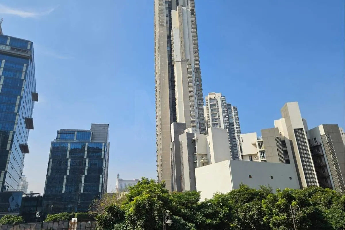 Showroom in Sector 67