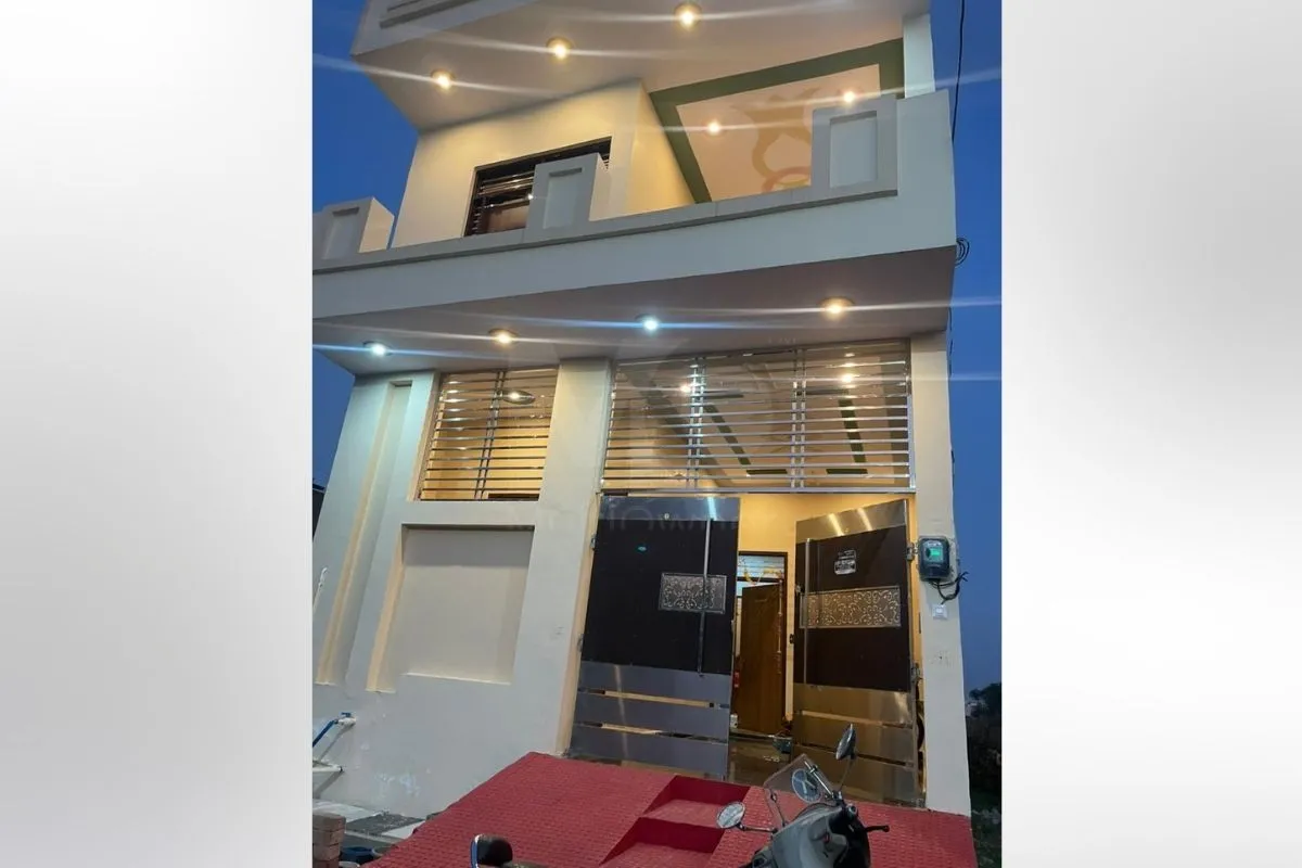 2 BHK House in Mathura