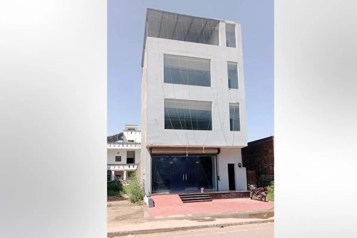Showroom for Rent in Ambala