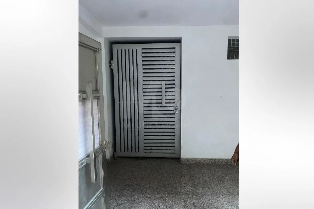 Commercial Showroom in Karol Bagh