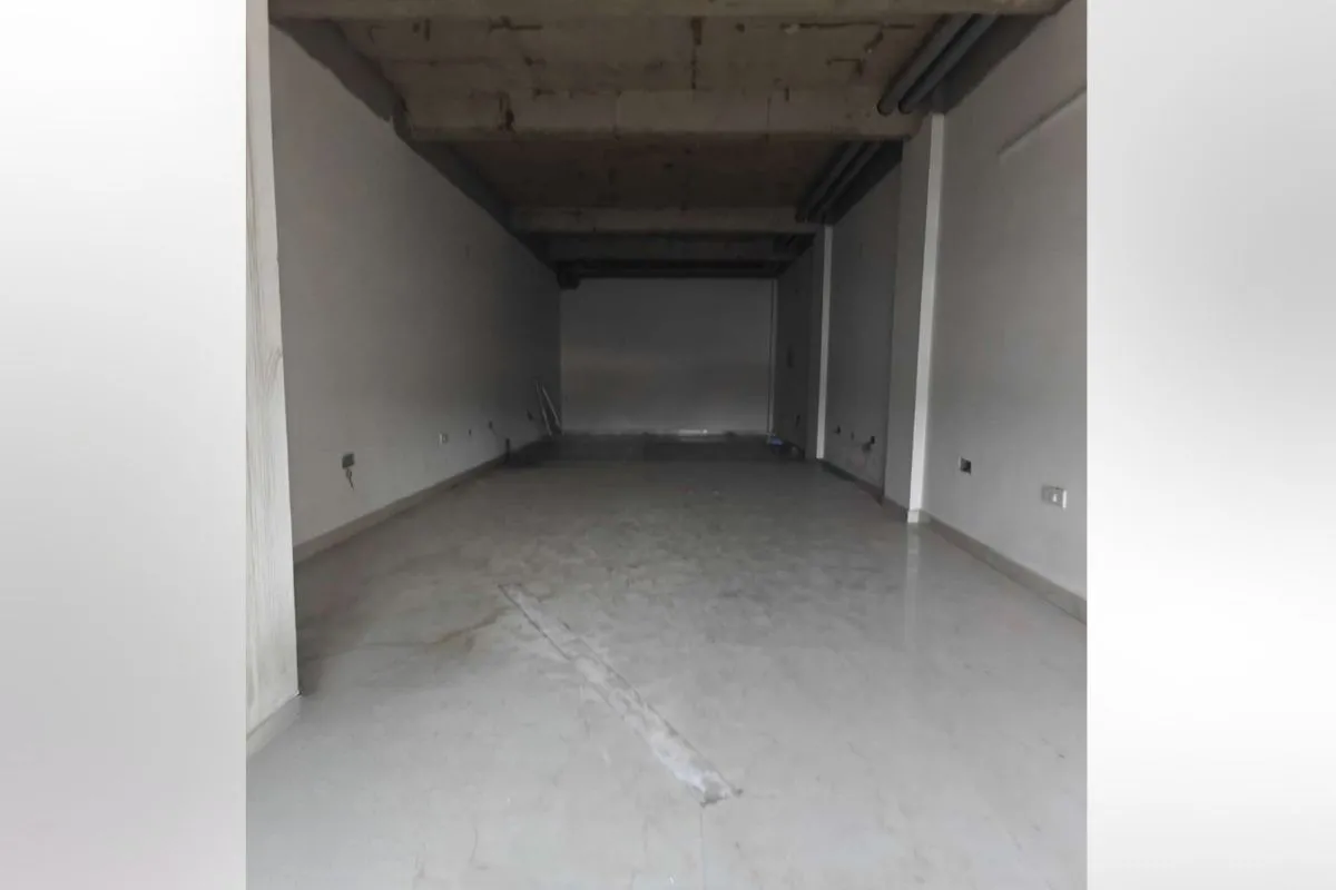 Showroom for Rent in Omega City