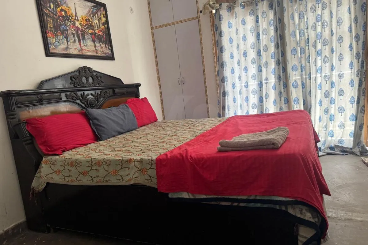 2 BHK Apartment for Sale in Delhi