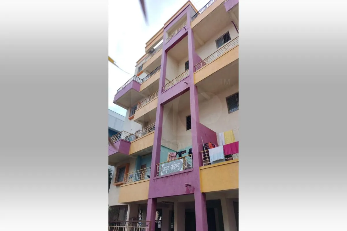 Semi Furnished 2 BHK