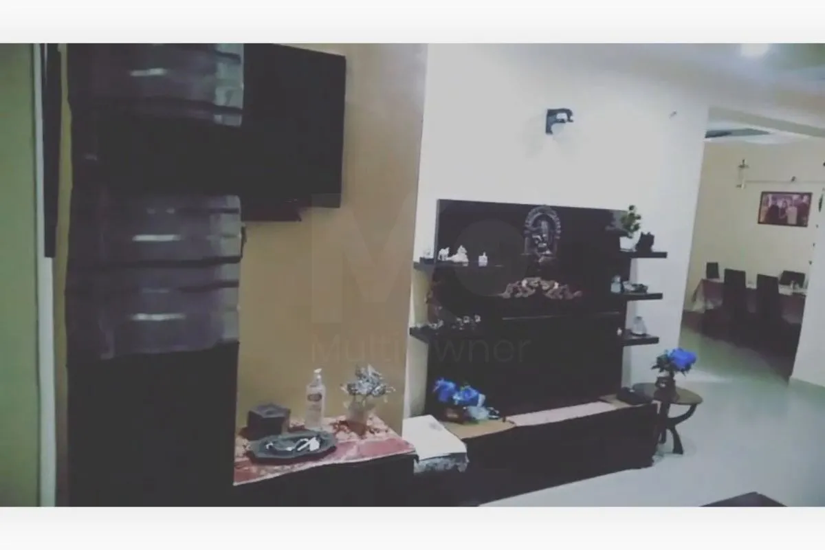 3 BHK Semi Furnished