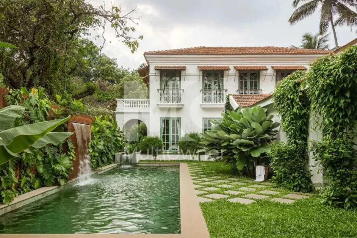 Beachfront Villas