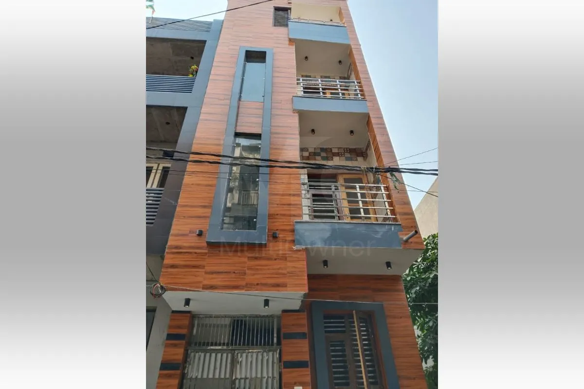 5 BHK House